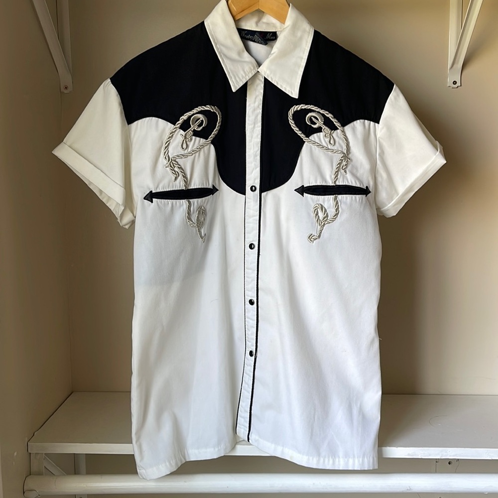 Vintage, cowboy dressy T-shirt, button-down